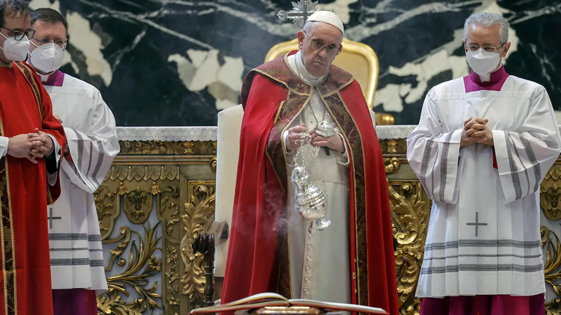 Papa en misa exequial de Javier Lozano Barragán en Romo